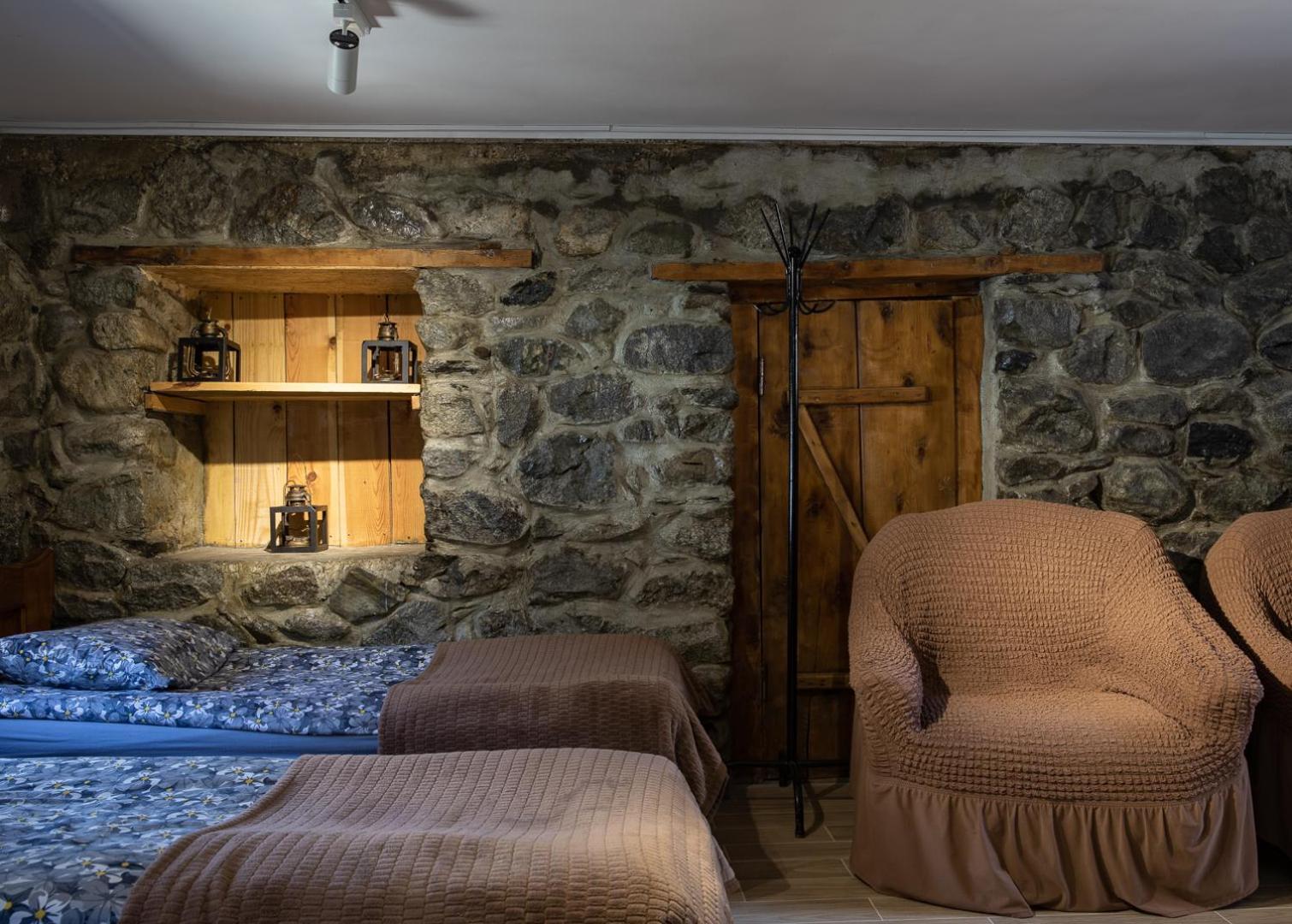Manoni Ratiani'S Guesthouse Mestia Exterior photo